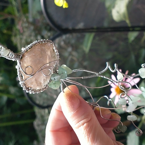 NWT Beautiful Smokey Quartz Jellyfish Suncatcher - Picture 8 of 8